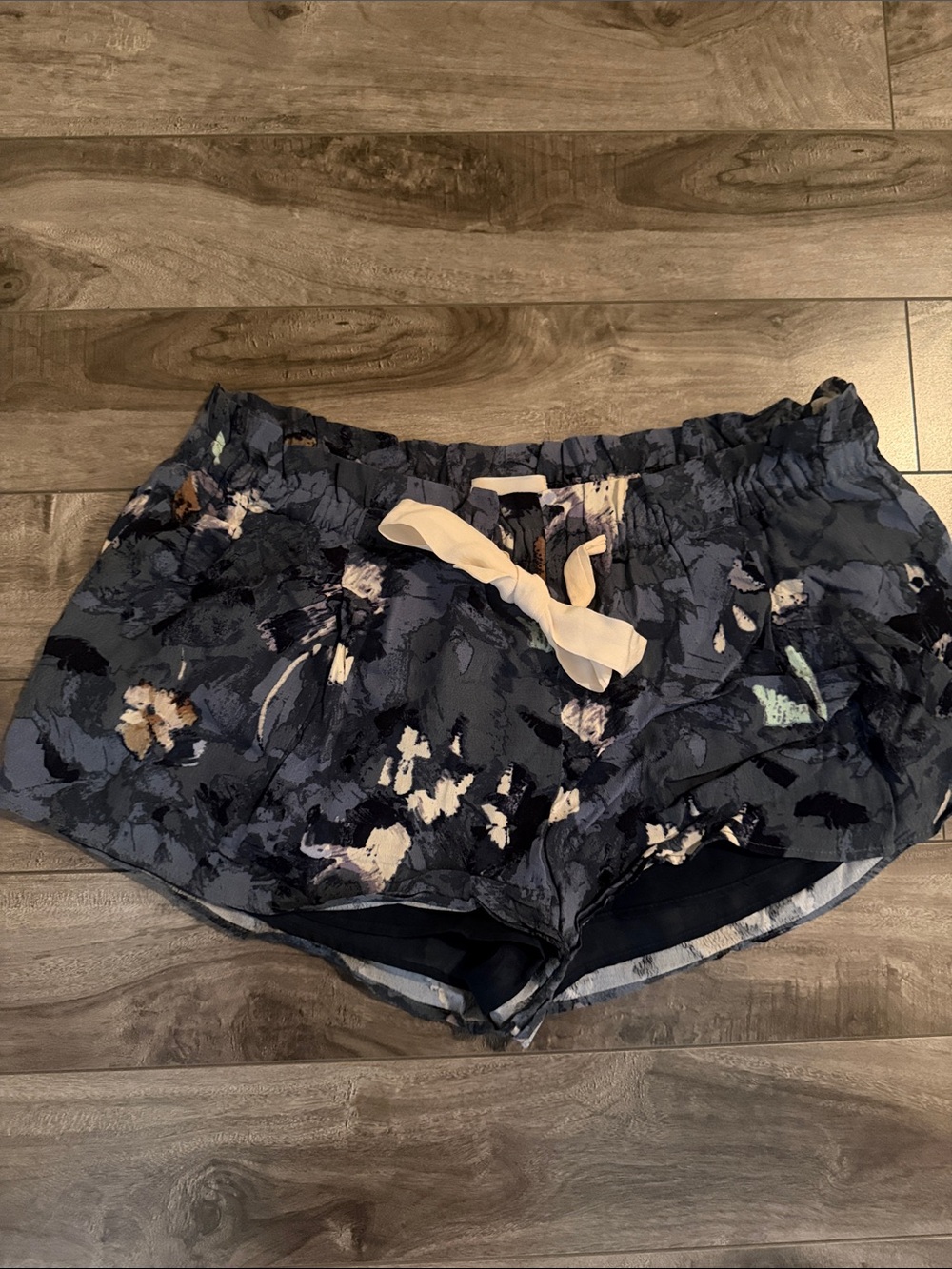 Wilfred Navy Floral Drawstring Shorts